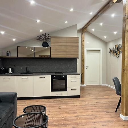 Хотел Vip Apart House Pleven Exteriör bild