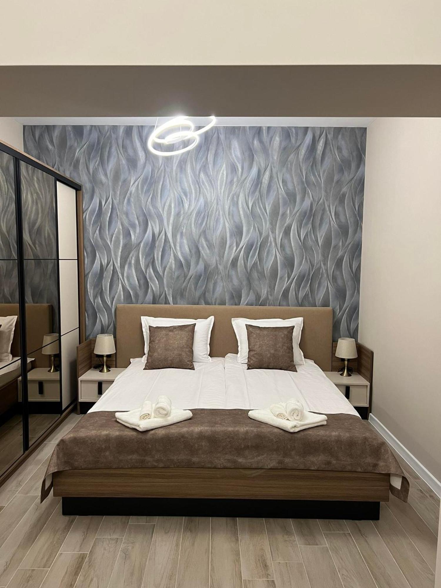 Хотел Vip Apart House Pleven Exteriör bild
