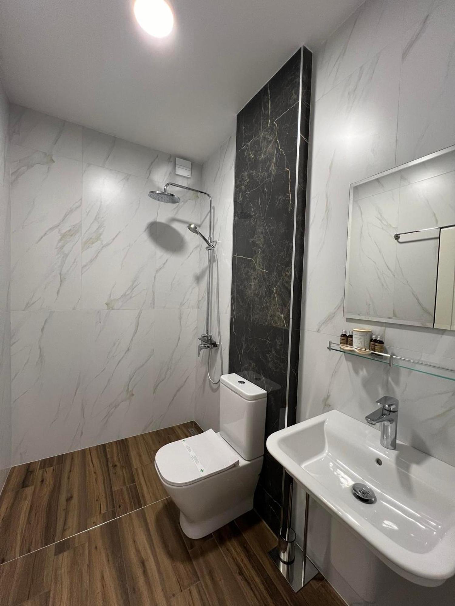 Хотел Vip Apart House Pleven Exteriör bild