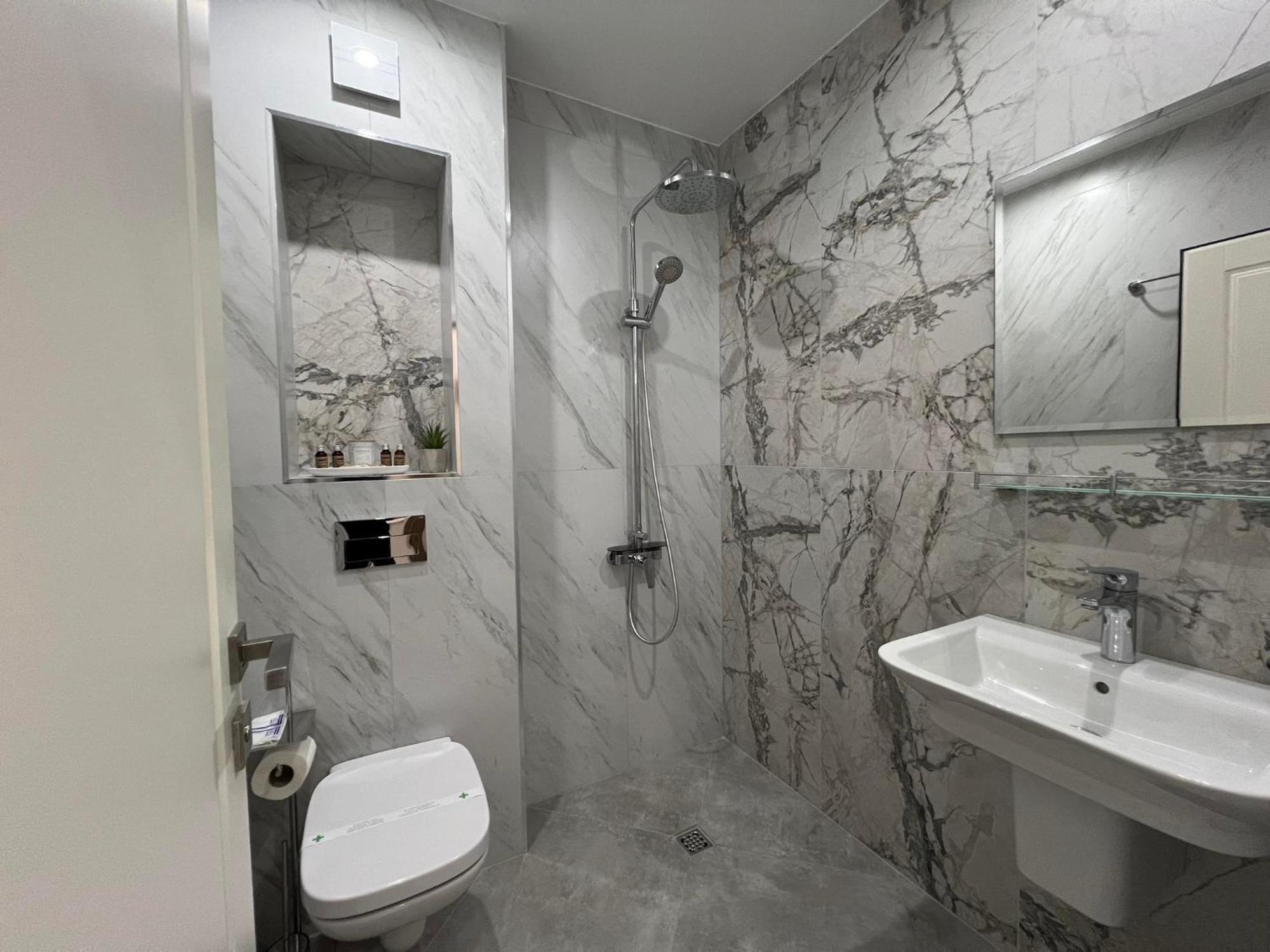 Хотел Vip Apart House Pleven Exteriör bild
