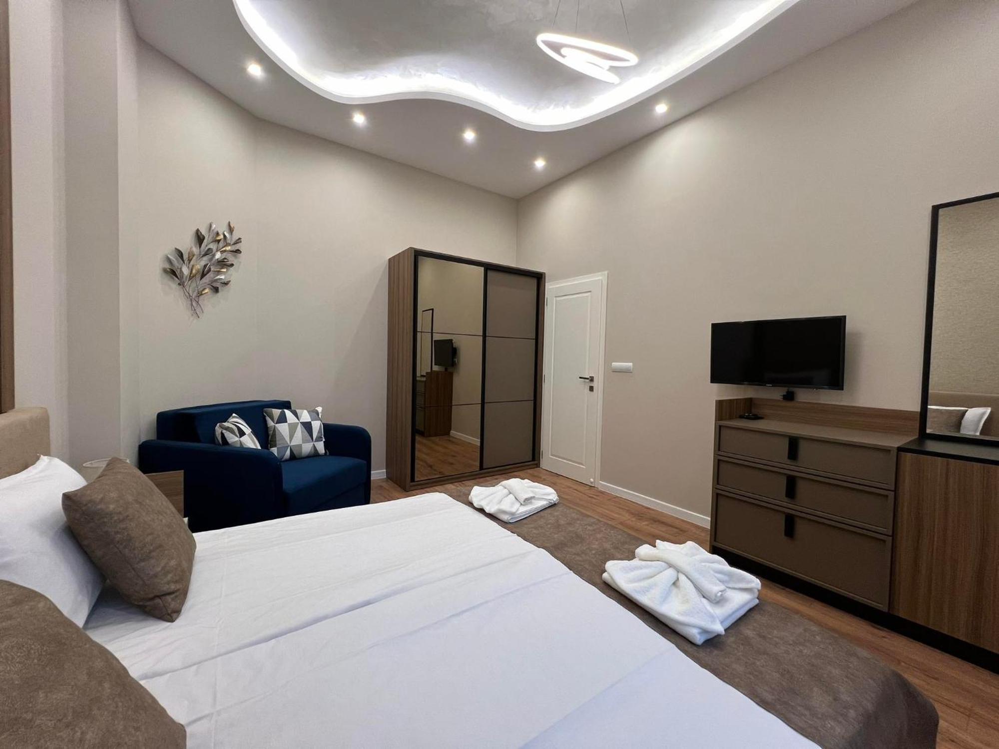 Хотел Vip Apart House Pleven Exteriör bild