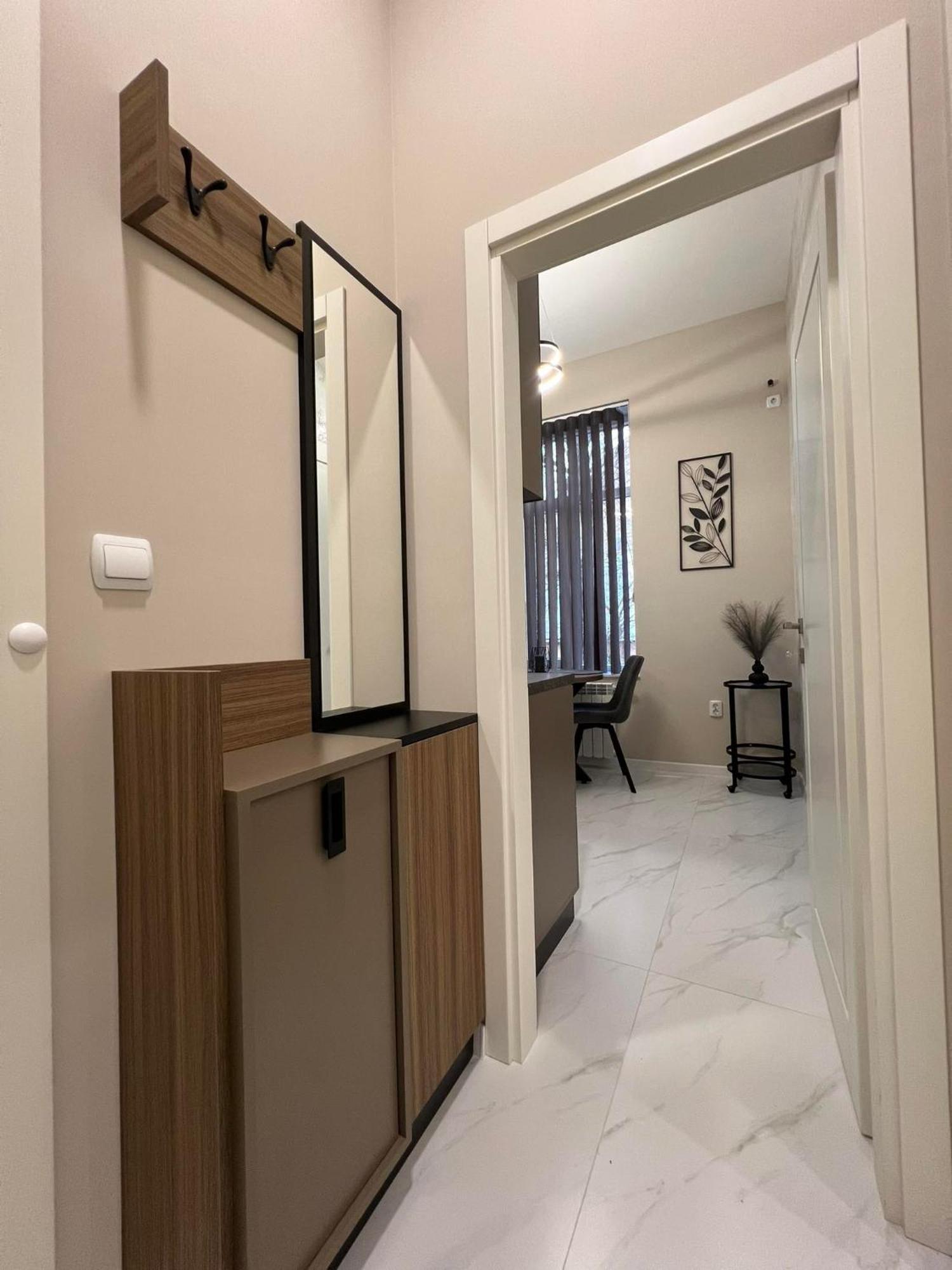 Хотел Vip Apart House Pleven Exteriör bild
