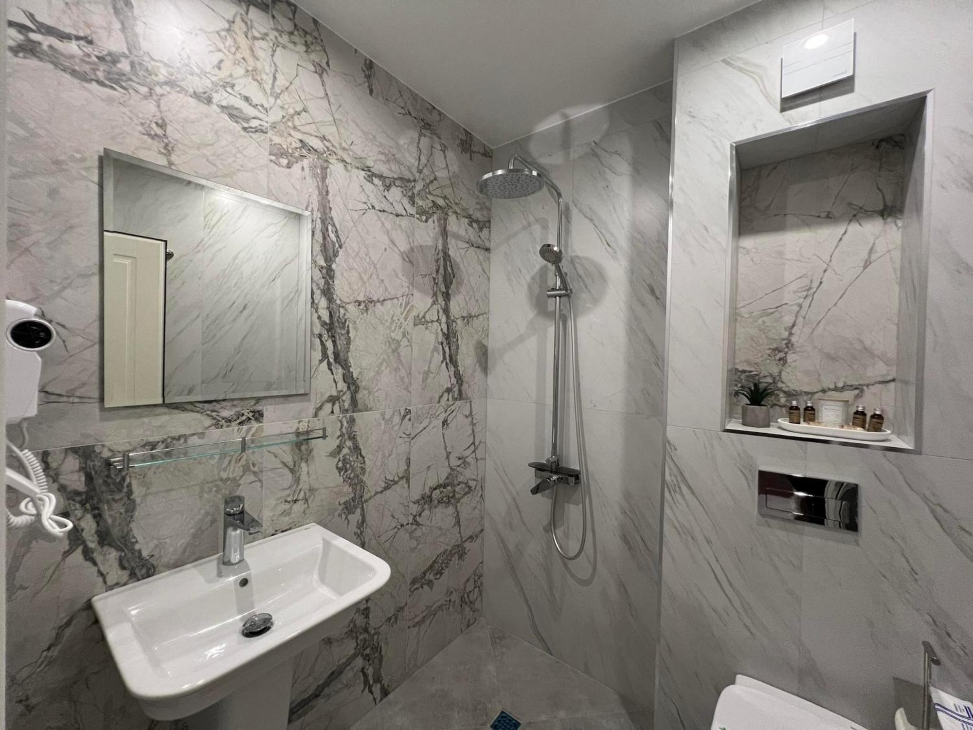 Хотел Vip Apart House Pleven Exteriör bild